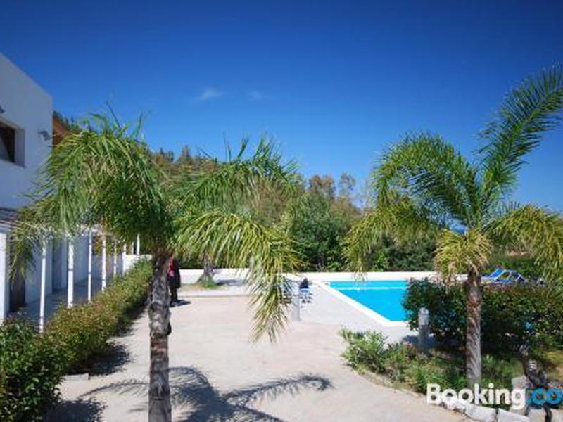 93B0BD51D5CF495E73AB5A664461BD76