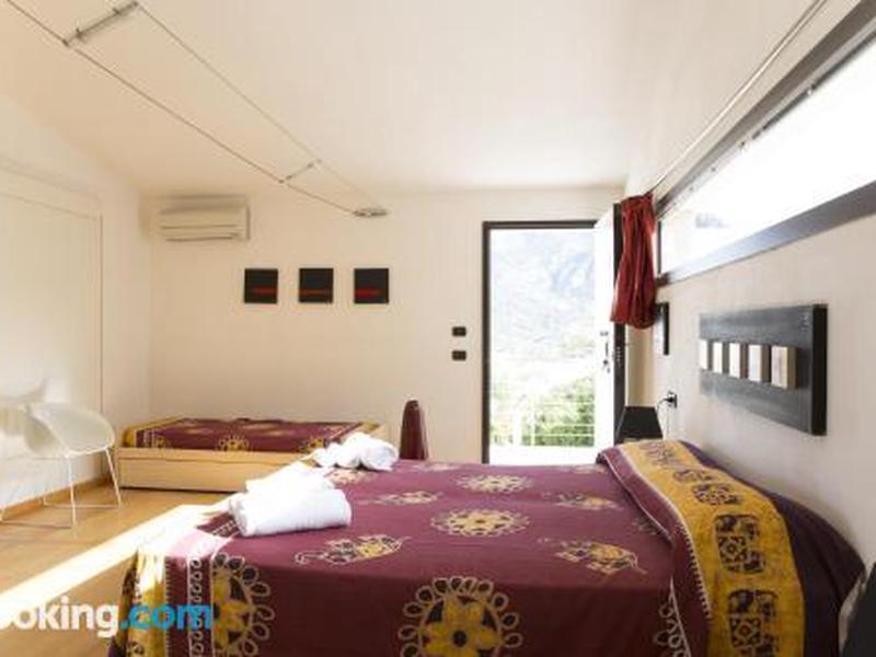 A0F92B244E75F6640B7167C37215AB22