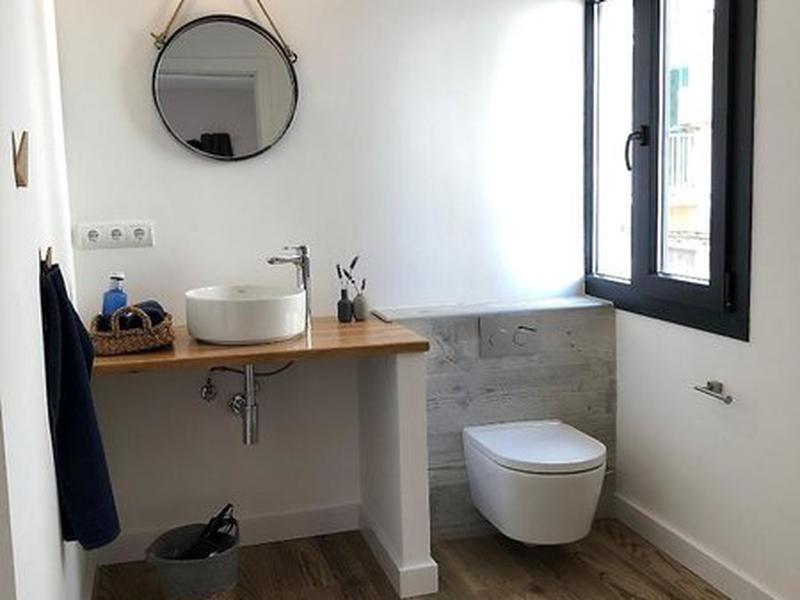 28D862C22A44E8EE3E6535D04A543AB5