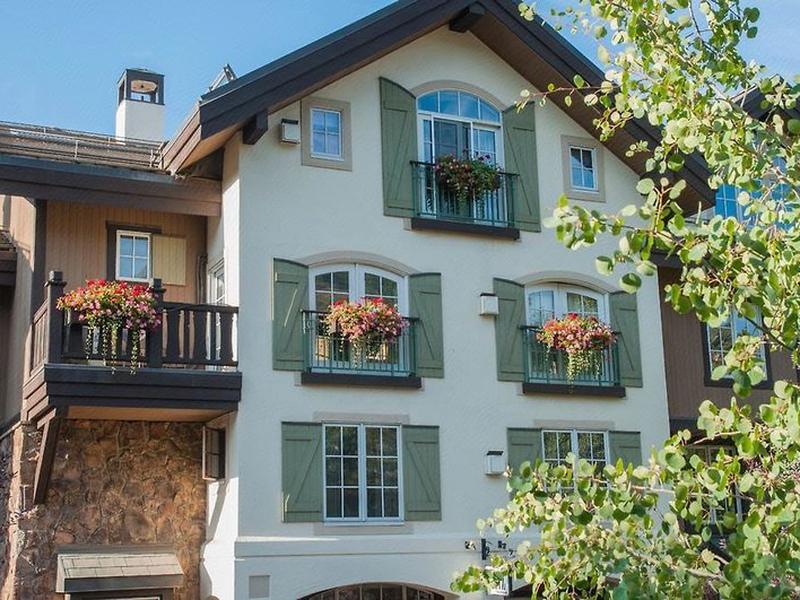 7E12432A9558A278FD4C2E49579D1A69