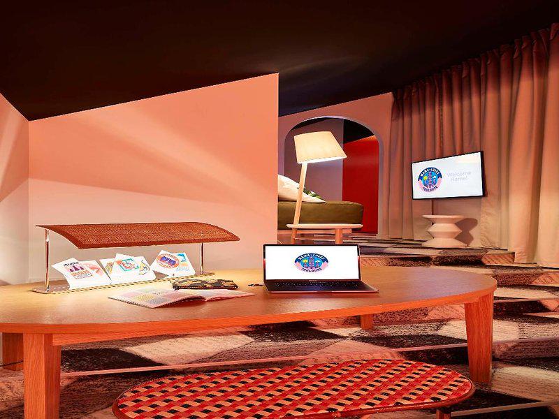 9E24B8E92B7A4201B7AFCF0F6E989B18