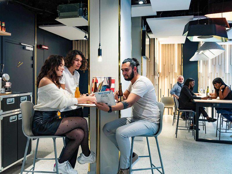 8204F2A2EA33456AD6872E6B0B507022