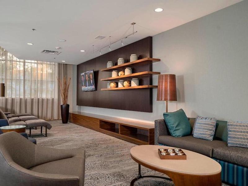 D9DB19DEF8D2FA5386E0234F53CDFBD2