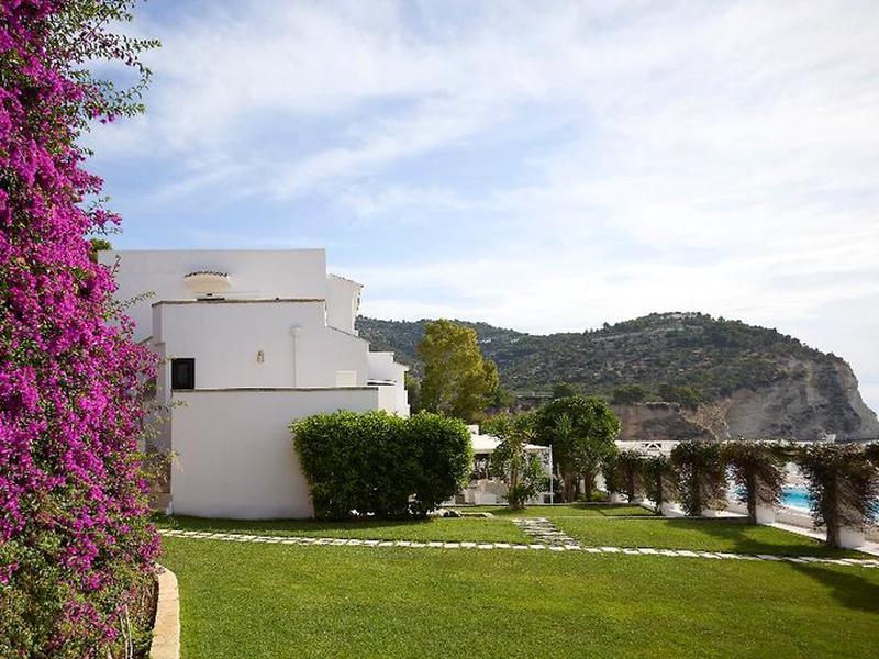 EE94DFECD39FD4D00B53A156CEA02D7C