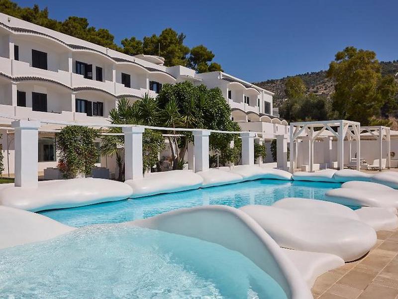 14BAA26D647D4E35A21A2240A8F79F9B