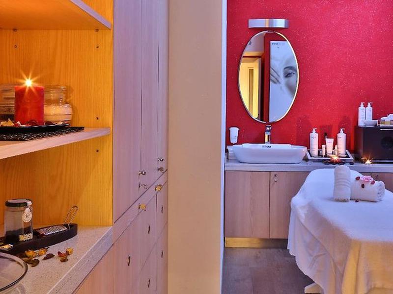 672CCFE0141AB21533C7FE7983E886F7