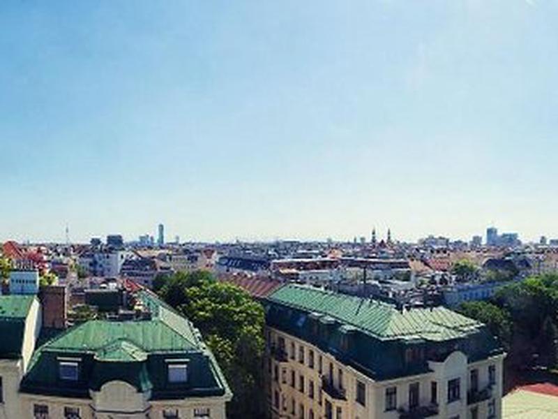 EF2B33D5338A57AD302B51B3E6FE95B9