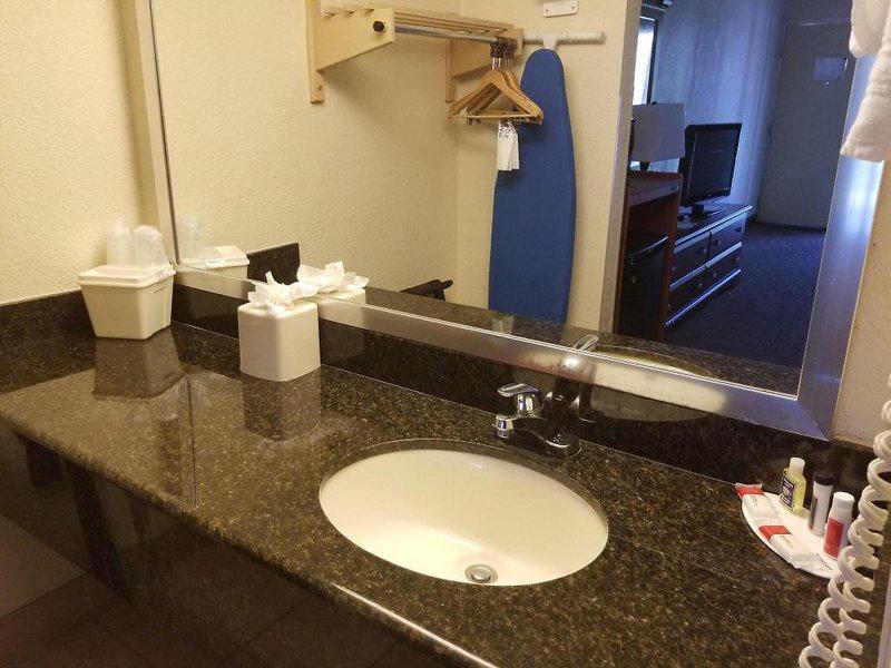 F6B4D485425A349D176792C34A1CB7BF