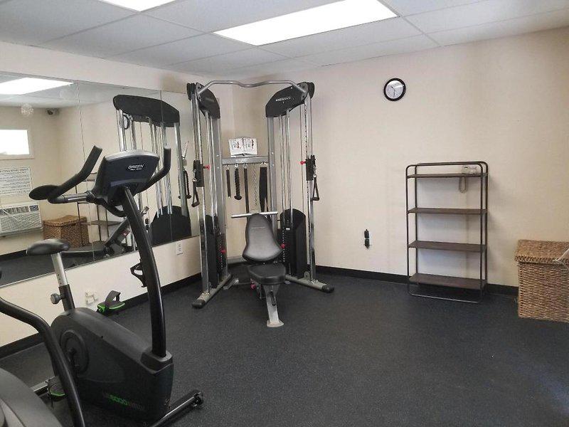 99C034643EEBD9133AD1E5B7D4E1382A