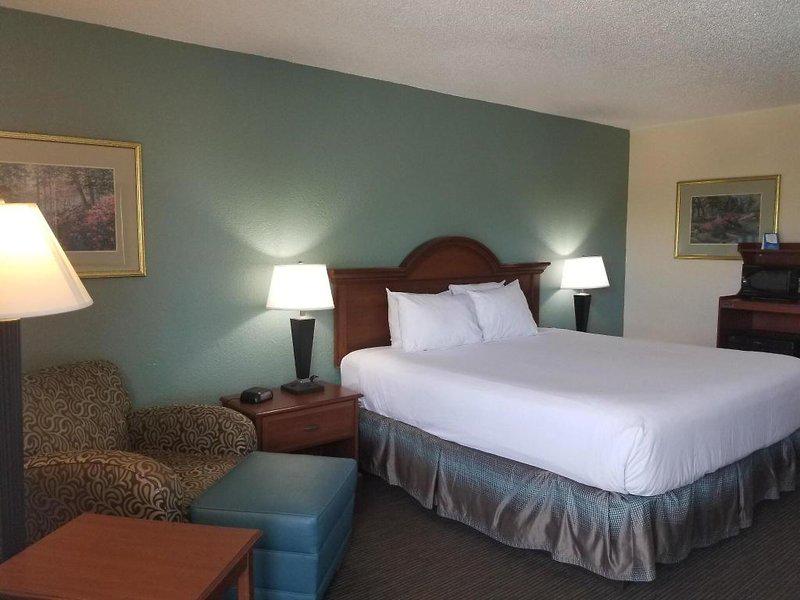 18360FC7ADD27CA5A111C9BF232DDFA3