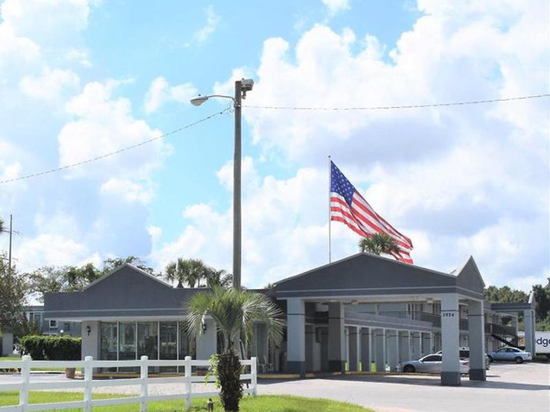 B39297EC7A60D4F45630990BDE498399