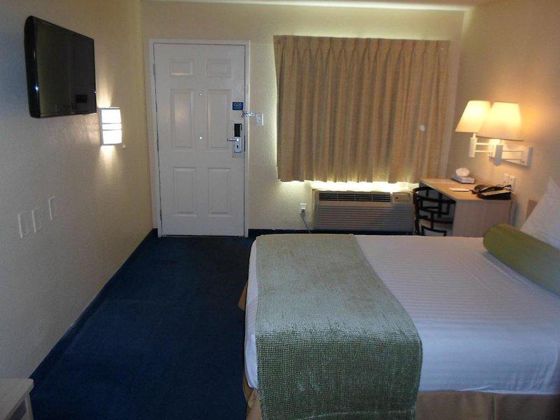 FAE12C681709A94CAC414946B81D2737