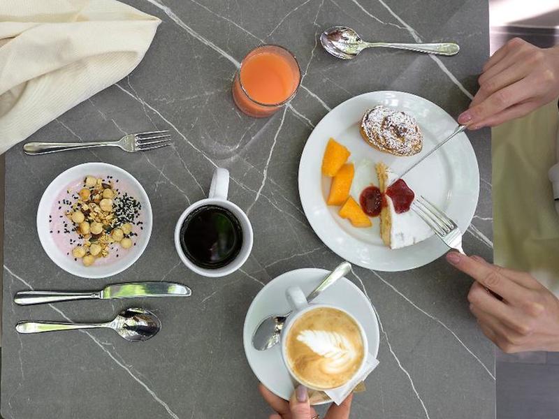 27EF0FEAE39429B7B68B0FA753FF0FF2