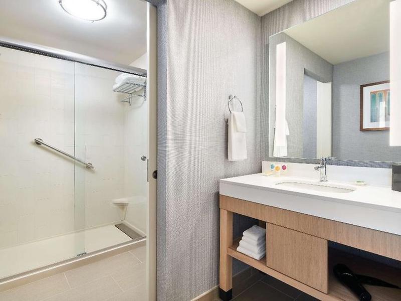 F6C2AFF3800BFCF5F2DCAE9230F84ABF