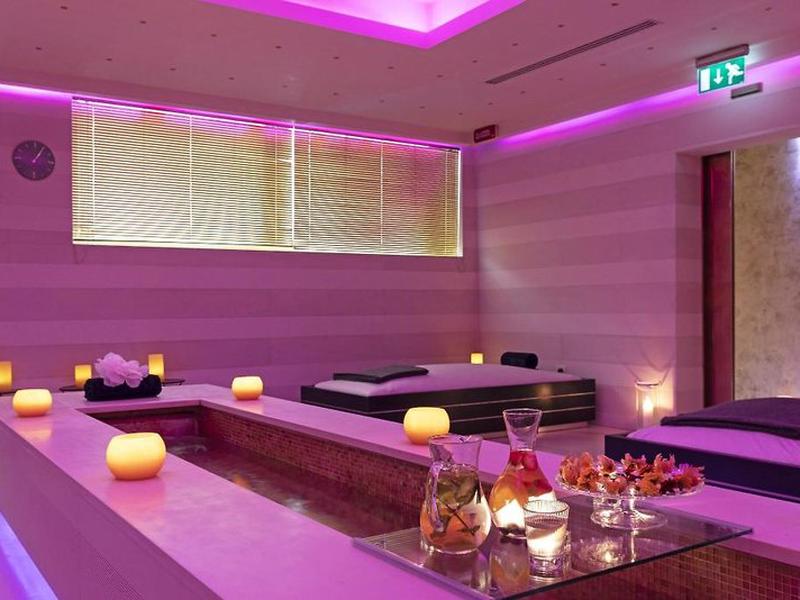 50E76E09B518110E579A9757B364F27B