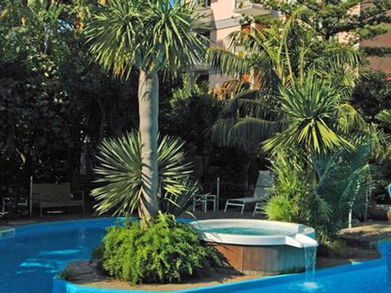 379E8C1592E9D22D4670B849DE3BAFB4