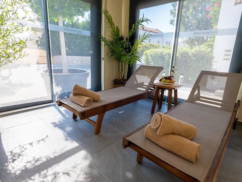 6DDC757798F38F78842C7FDB616BAC2B