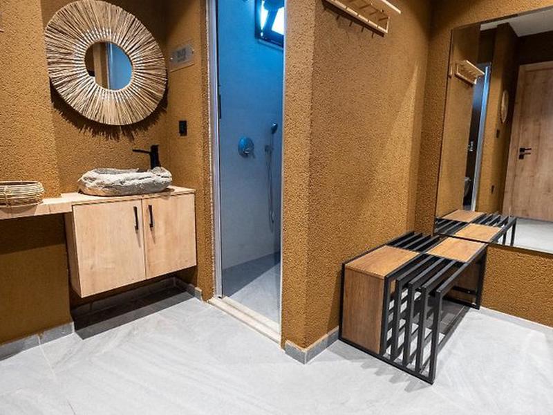 7E10EDF1A452188E7B06435520216FEC