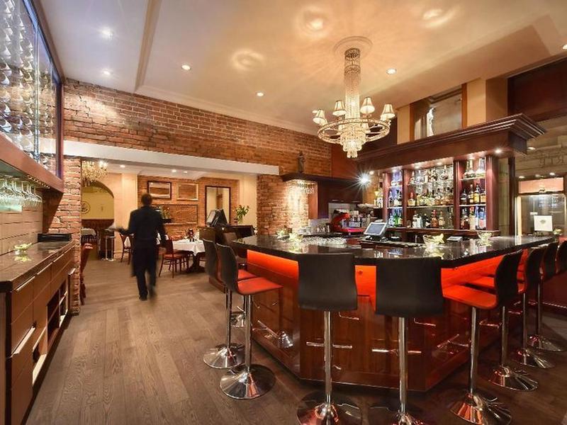 C8C12F42A48571F9C41F3BBD032F99E7