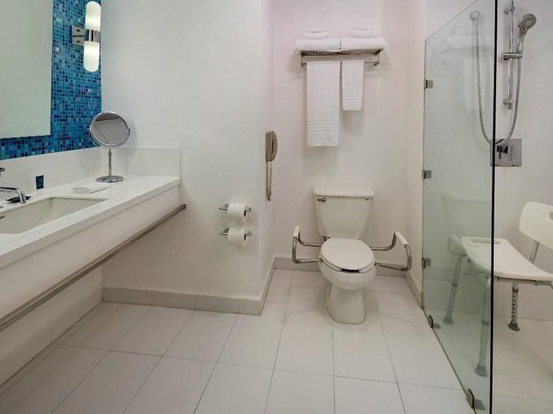 E816FFB4472046D64E84EE90746D1032