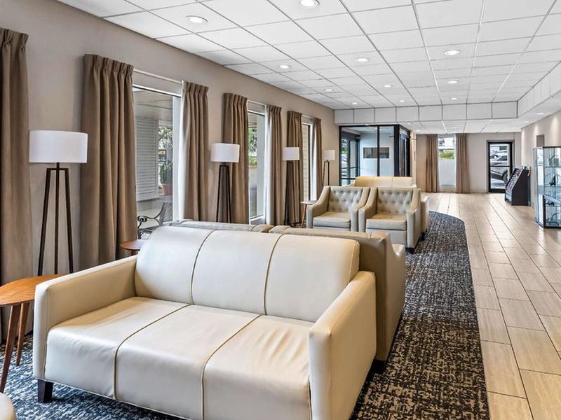 02D5B7E15E1DCB8CC0180D16FF7502B2