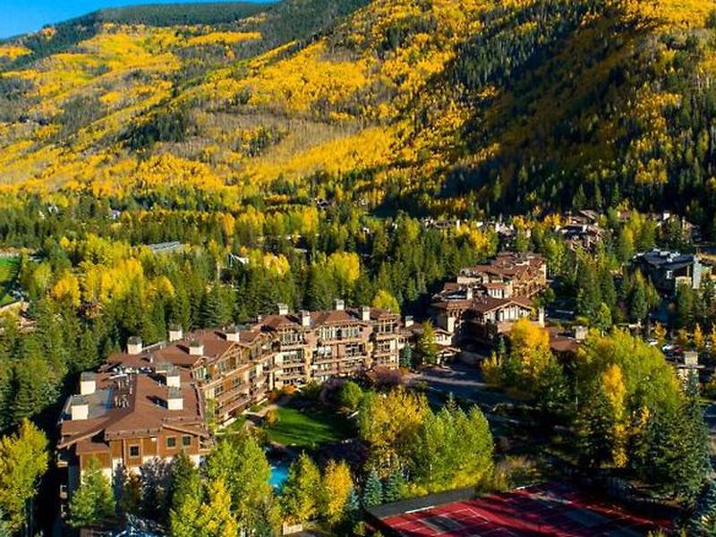 13FE31B964460F79452707079022FED4