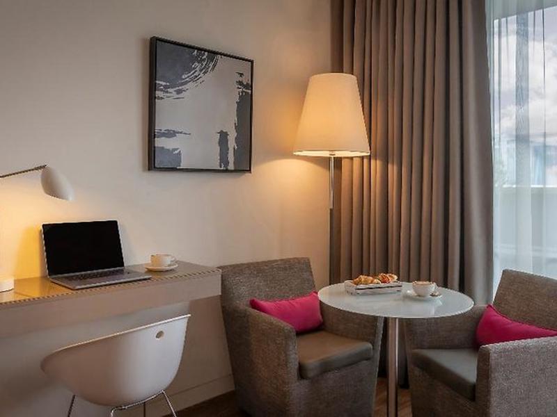 8939D25487E934328F50C5783B038470