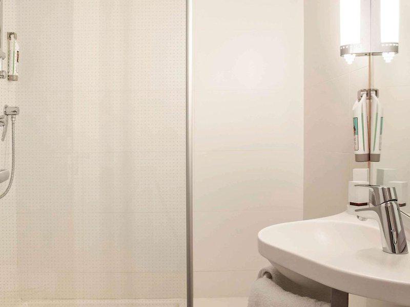 E2AF18AC71645BCA0F1788BD9F4D7AC2