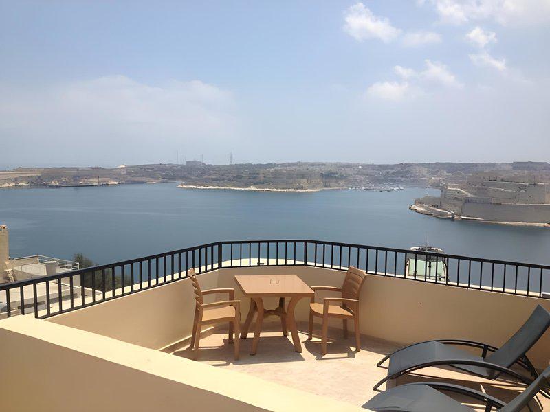 D54577FBC5D9BA7E9EEDFA1D633AF207