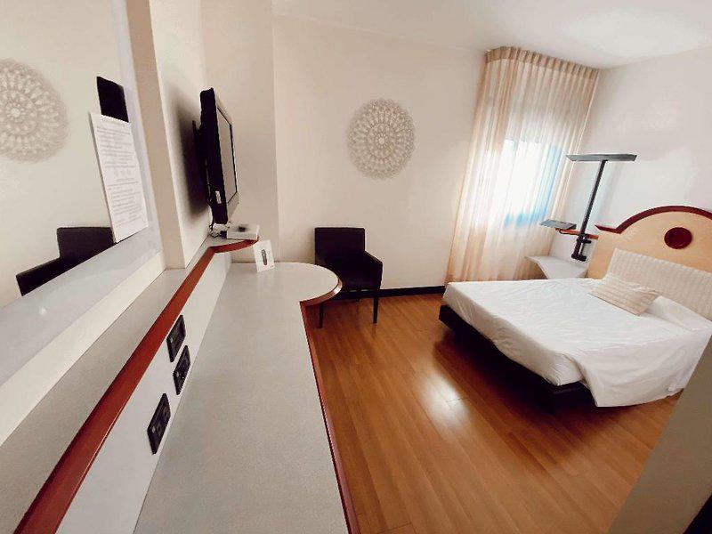 BFEB2561A4B4613F01416CD3E972EF6F