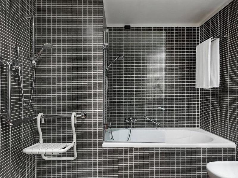 C2D9782FA12B585D6F1A397DAEF7DCB2