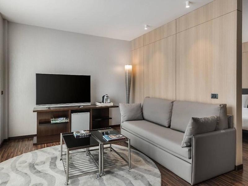 C51257BFA5F0D901618FAEFF83424FBD