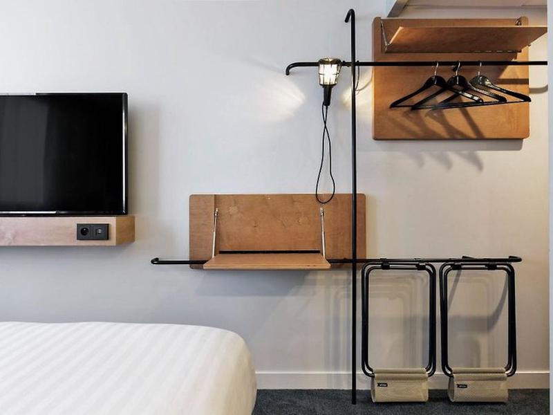 6742035995879ECB48B2246F9D2B0568