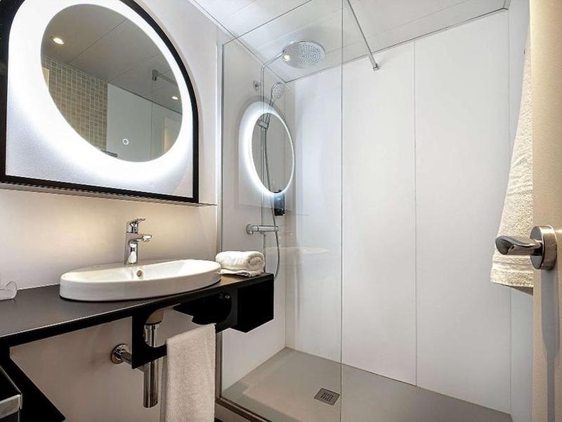 46BB61AC584CEC5AF098411BD6EF9D28