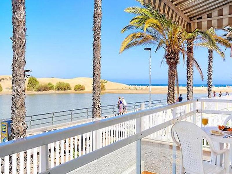 5F377794AF7337BFC4DFE34205639C1D