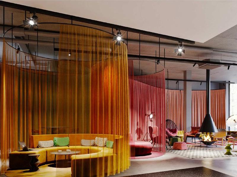 48909BA019663438109B388EE2E2144A