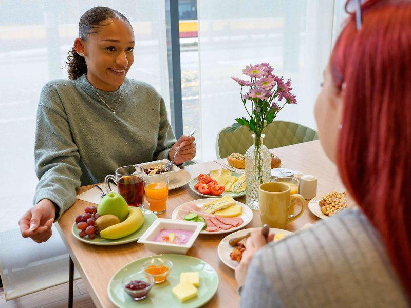 D9A3A335634BF7E0A181C4A623100553