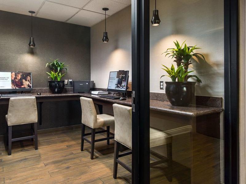 B81A975946A8E8974AA07FFFBB5BD39B