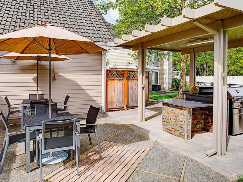 D43015DC38BDE2131C6E1DA23405DAE7