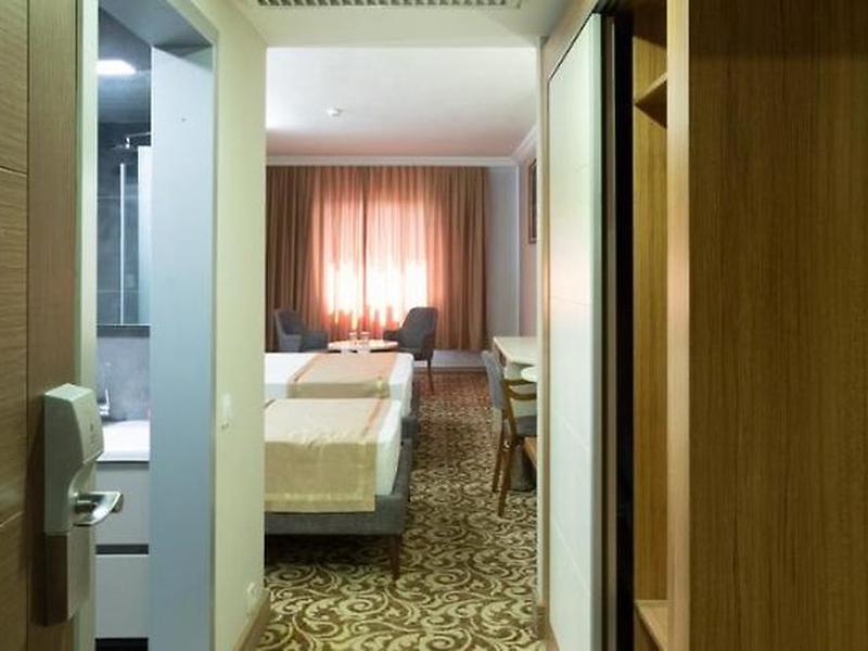 43536807F11C8F3AD7EDB887476A20A3