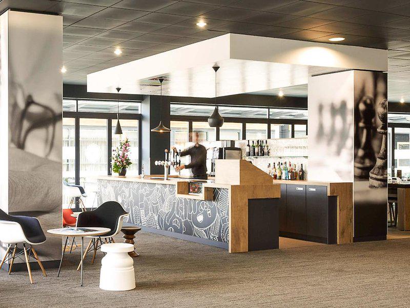 8878B9252108C5C343C8514202CB635D