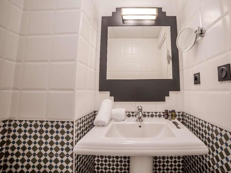 09999013E755F78B42EEB43026DE6DF0