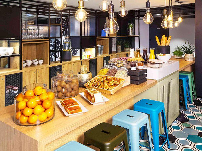 BDA85F1B9A479475AEACE6D7F28C12BA