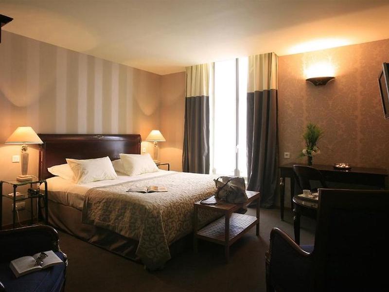 00634AA03F122517D5C9BE8E122DC0C1