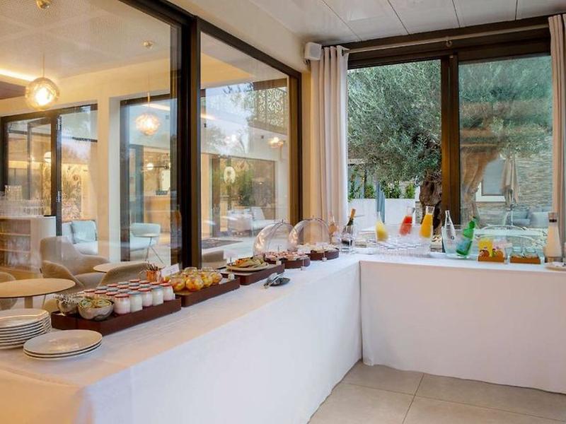 77D8D19F27F7EAFDFE00E6E09A5E7653