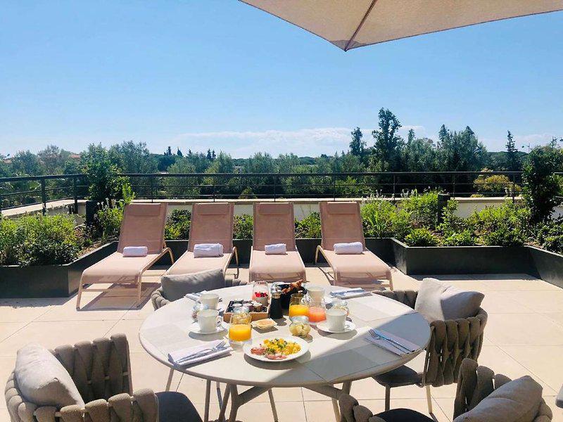 EAA45A9E8216F01A3A230BE0FDAD2D78