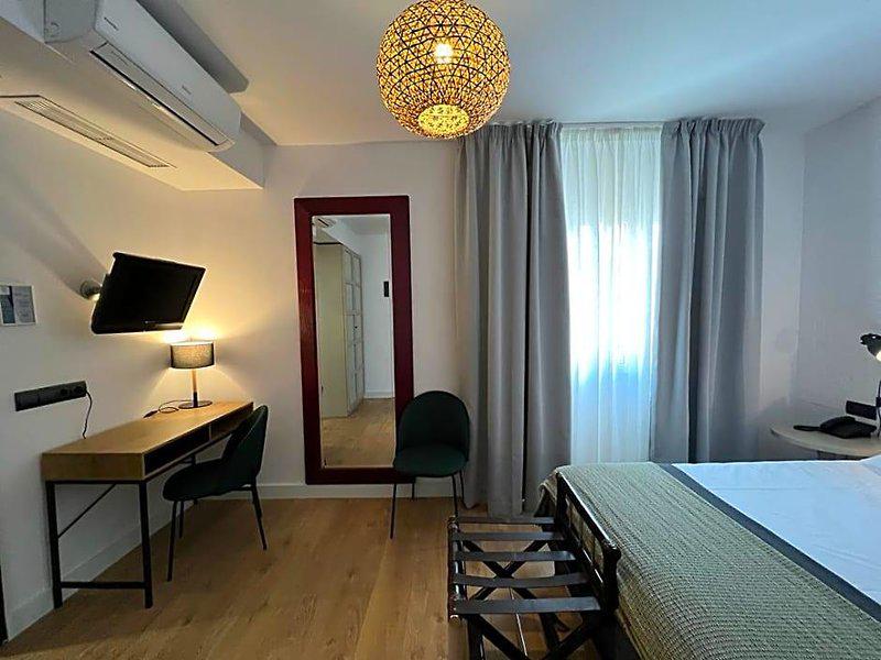 1710A9053539A09FC8A525F9043D157E