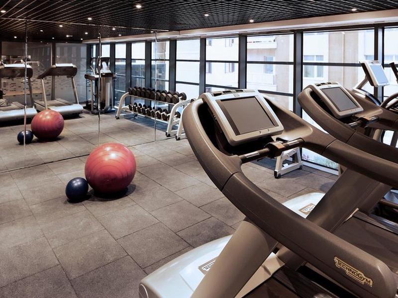 AEF55635309415A8AC3BA461A65BFFD6