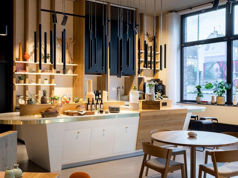 B895385EFD884976D4FBFE47C9FCC572