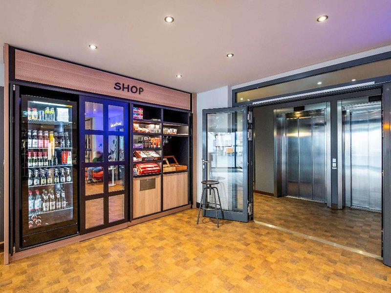 CBF387E478D300A5E590E244C0183562